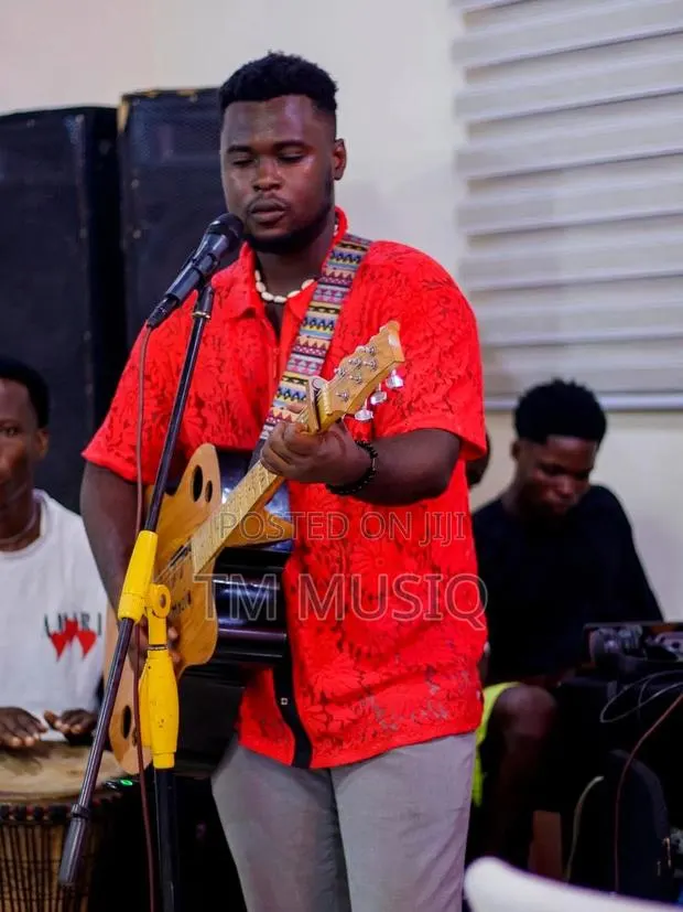 Live Performances · Photo 2