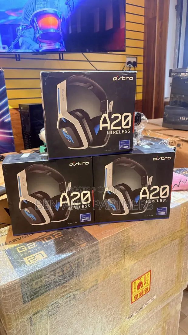 Astro A20 Wireless Gaming Headphones for Ps5/Ps4/Pc · Photo 1