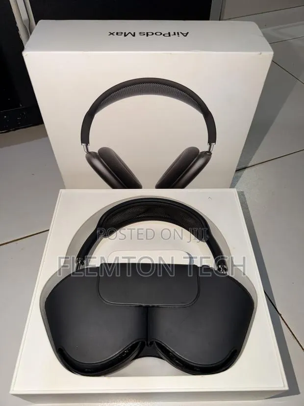Original Apple AirPods Max 1st Gen (Lightening) · Photo 1