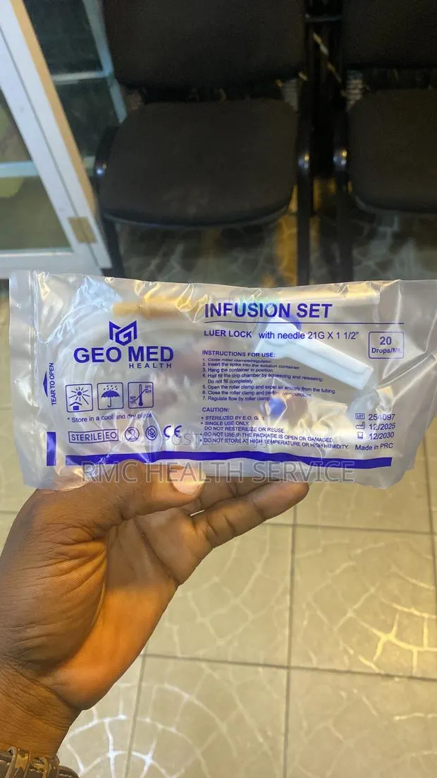 Infusion Giving Set · Photo 1
