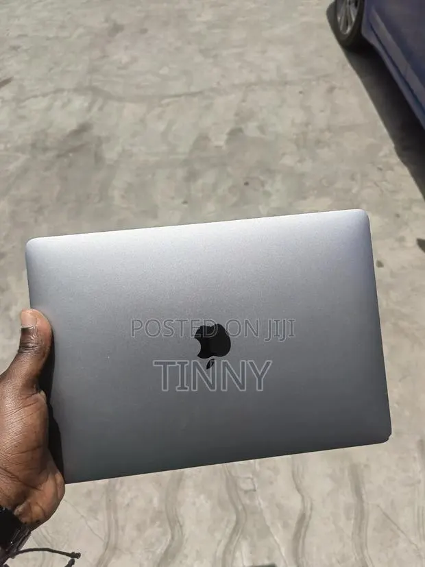 Laptop Apple MacBook Pro 2020 16GB Intel Core i5 SSD 256GB · Photo 1