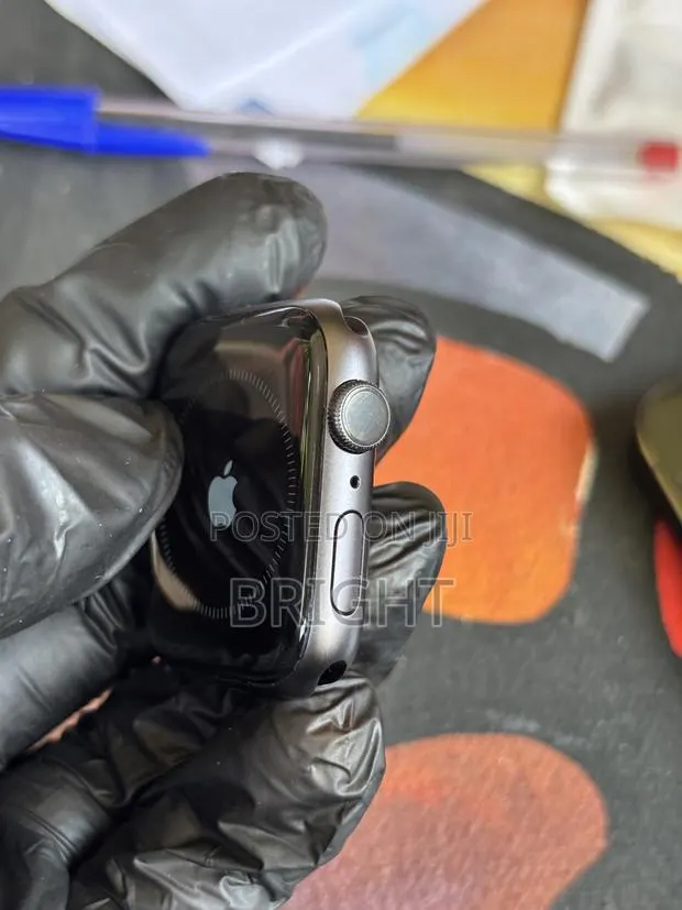 Apple Watch Series 6 44mm · Photo 1