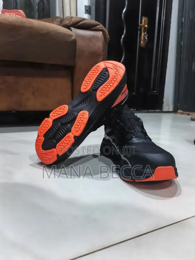 Saety Boot · Photo 1