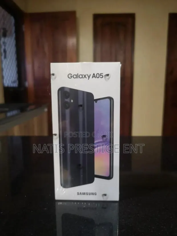 New Samsung Galaxy A05 128 GB Black · Photo 1