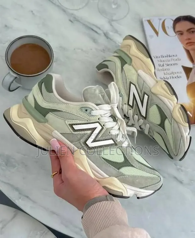 New Balance 9060 Lemon Green · Photo 1