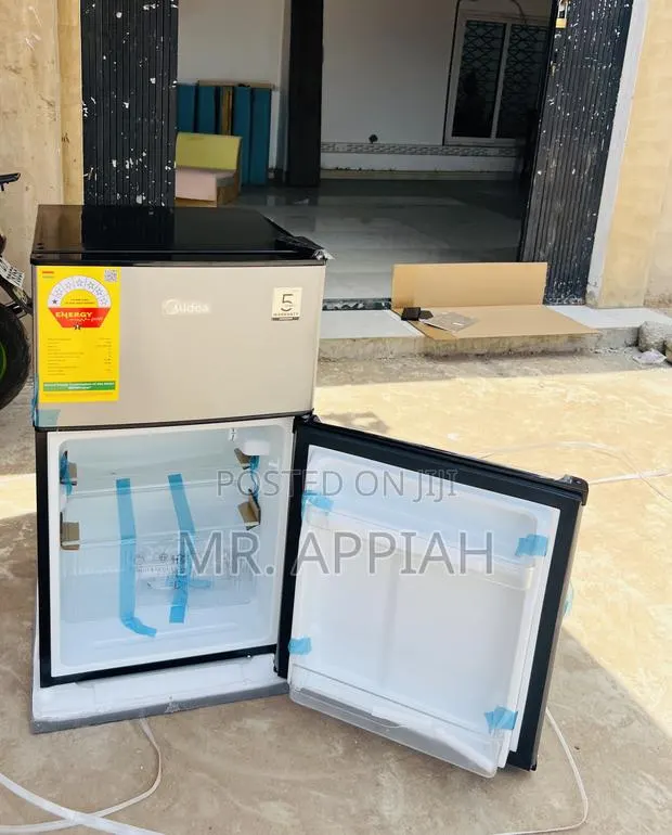 Energy Sufficient Midea 2 Door Electric Table Top Fridge(87l) · Photo 1