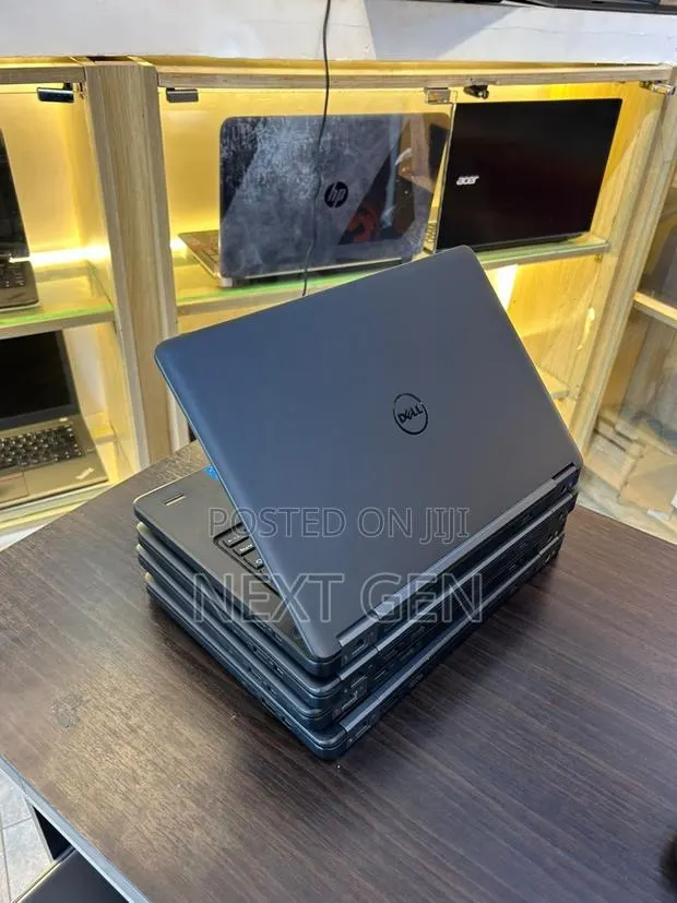 Laptop Dell Latitude 12 E5250 8GB Intel Core i5 SSD 128GB · Photo 1