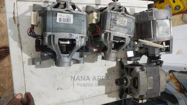 Universal Electric Motor Both Ac And Dc · Photo 1