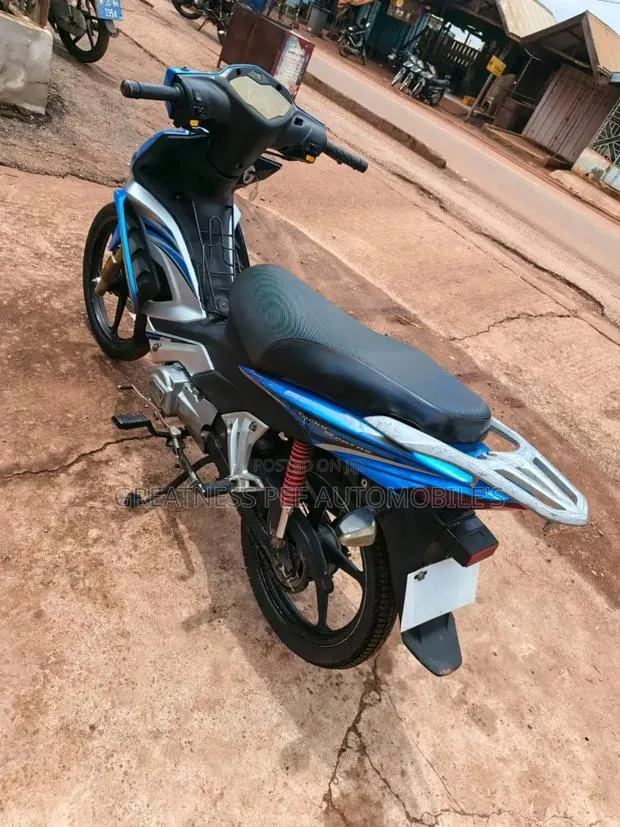 Motorcycle 2020 Blue · Photo 6