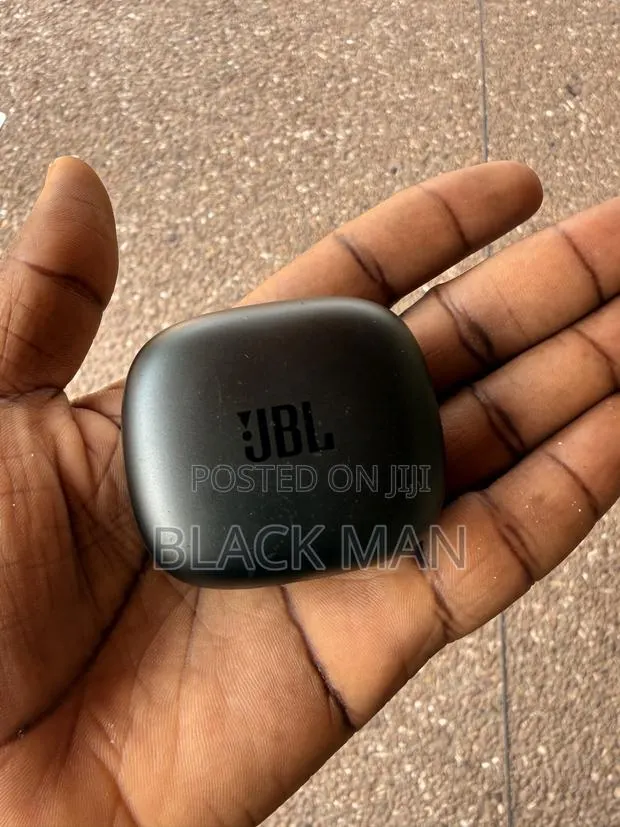 JBL Live Pro 2 · Photo 1