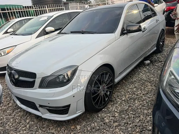 Mercedes-Benz C250 2014 Gray · Photo 1