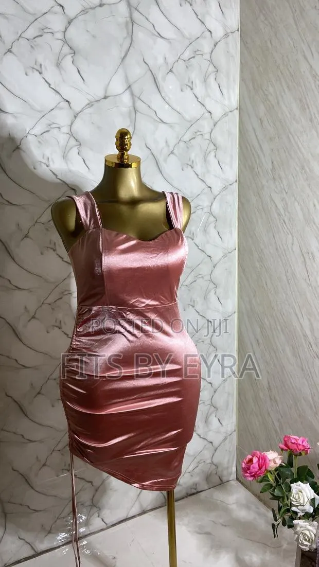 Rose-Pink Dress · Photo 1