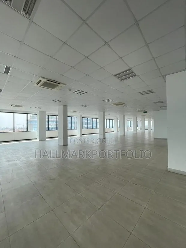 350sqm Office Space Airport City · Photo 1