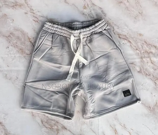 Heavy Woolen Short Available in All Sizes · Photo 1