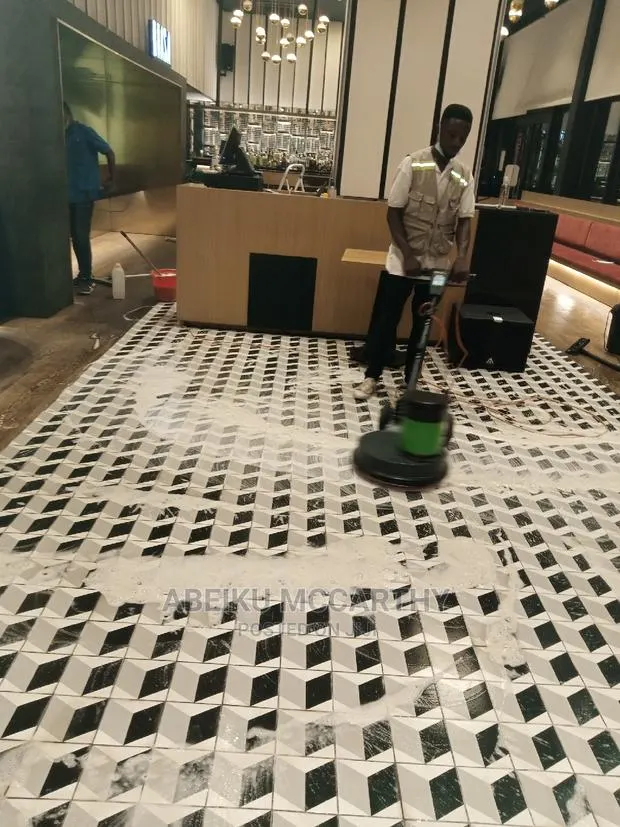 Cleaning Service · Photo 1