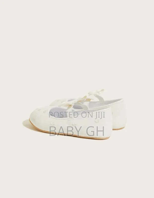 Patent Heart Embroidered Walker Shoes Ivory · Photo 2