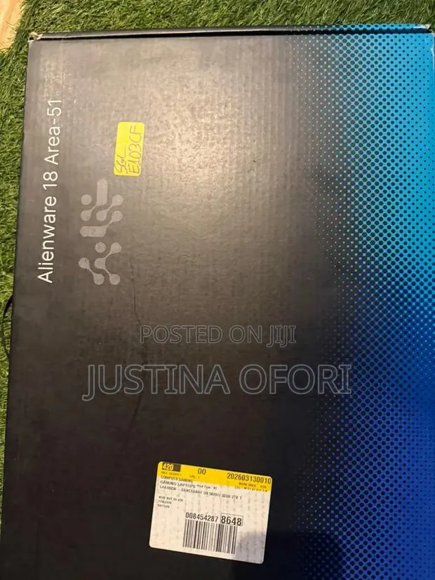 New Laptop Alienware 18 Area-51 32GB Intel Core Ultra 9 SSD 2T · Photo 1