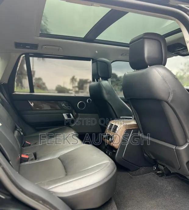 Land Rover Range Rover Vogue 2021 Black · Photo 1