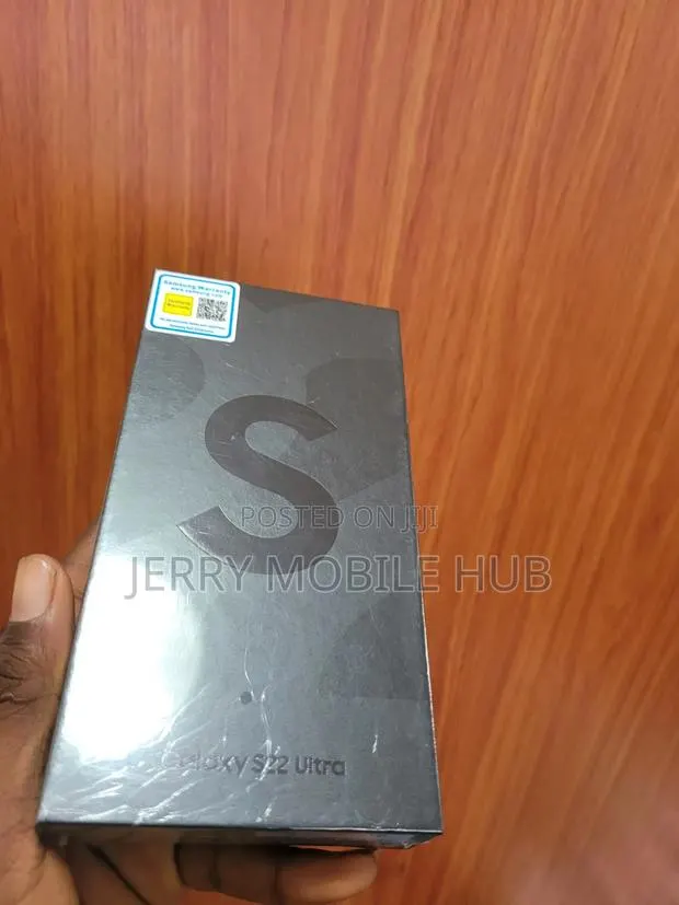 New Samsung Galaxy S22 Ultra 128 GB Black · Photo 1