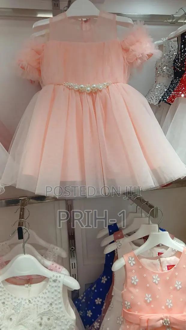Girls Gowns · Photo 1