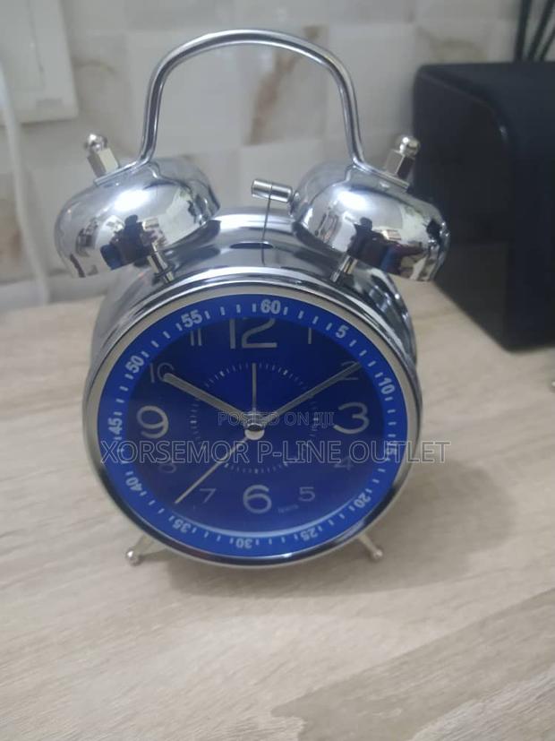 Ring Bell Alarm Clock · Photo 4