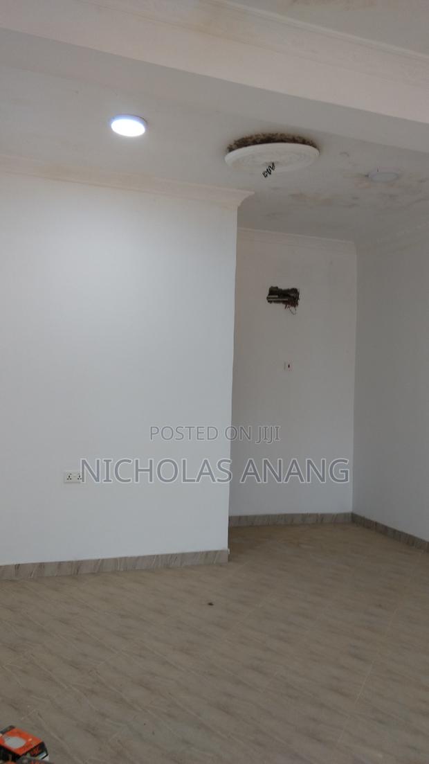 A Newly Built Shop for Rent at Teshie,On the Manet Road · Photo 3