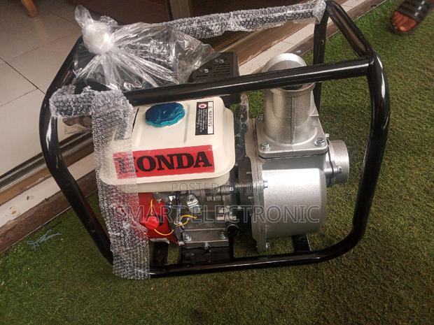Fresh in Box Honda Water Pump Machine Water Pump Machine · Photo 1