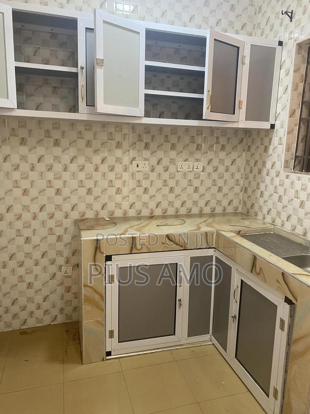 Executive Chamber and Hall · Photo 8