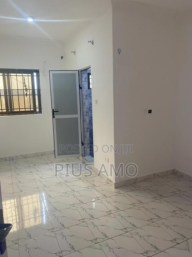 Executive Chamber and Hall · Photo 4