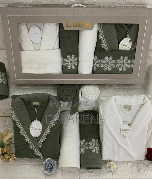 Couple Bathrobe Set2bathrobes 2large 2medium Bath Towels · Photo 4