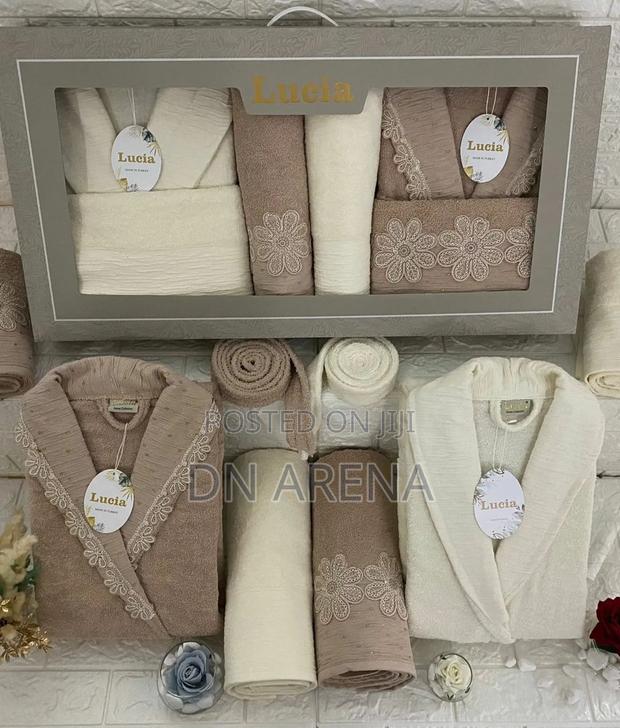 Couple Bathrobe Set2bathrobes 2large 2medium Bath Towels · Photo 5