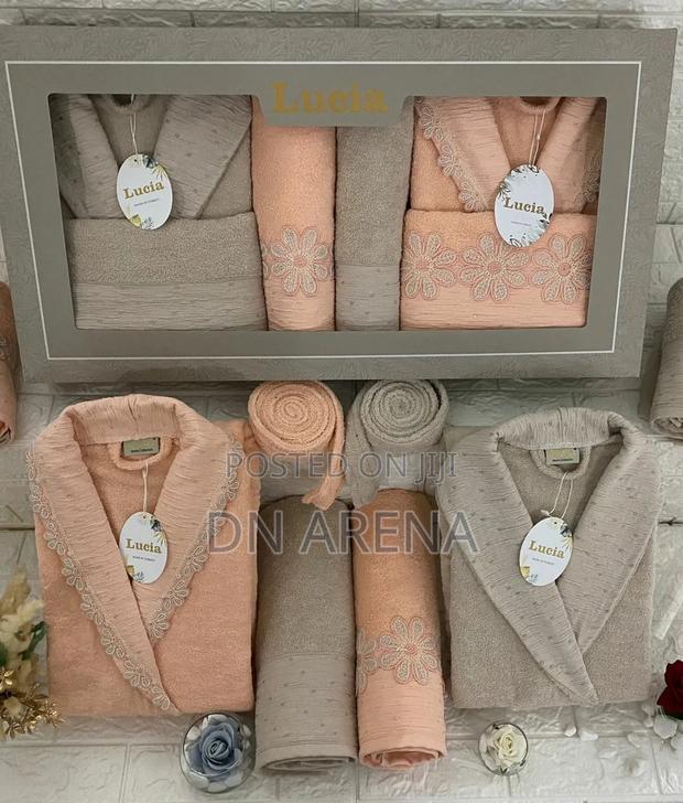 Couple Bathrobe Set2bathrobes 2large 2medium Bath Towels · Photo 7