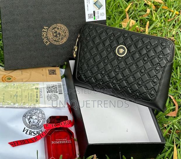 Designer Leather Pouches · Photo 1