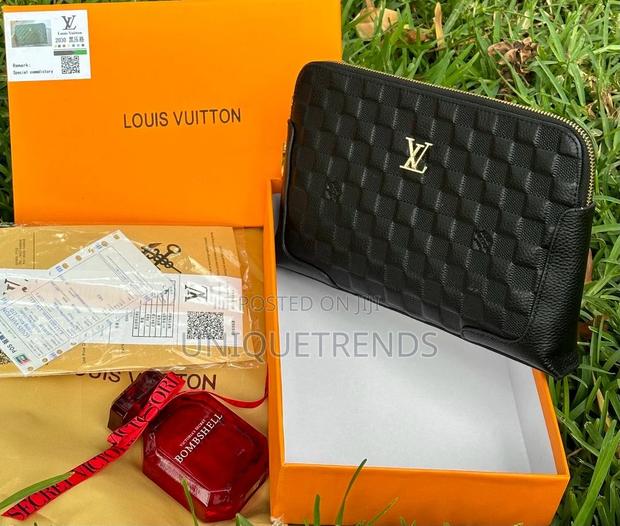 Designer Leather Pouches · Photo 7