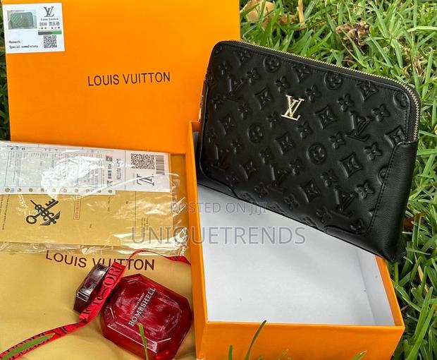 Designer Leather Pouches · Photo 3