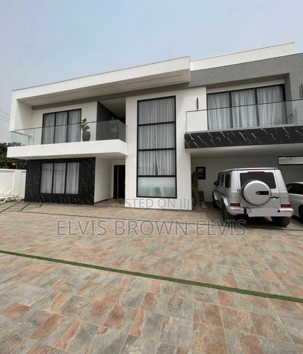 4bdrm House in Botwe for sale · Photo 2