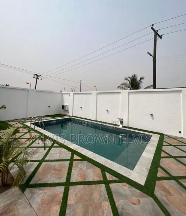 4bdrm House in Botwe for sale · Photo 3