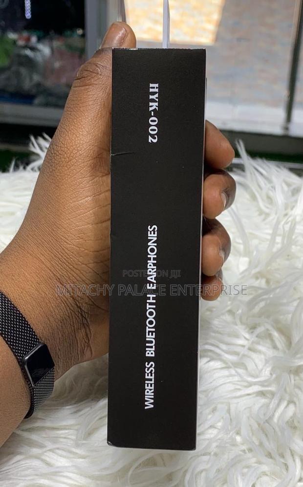 V5.3 Bluetooth Earphones · Photo 5