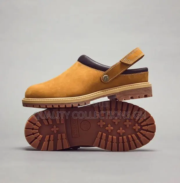 Authentic Timberland Clogs · Photo 1