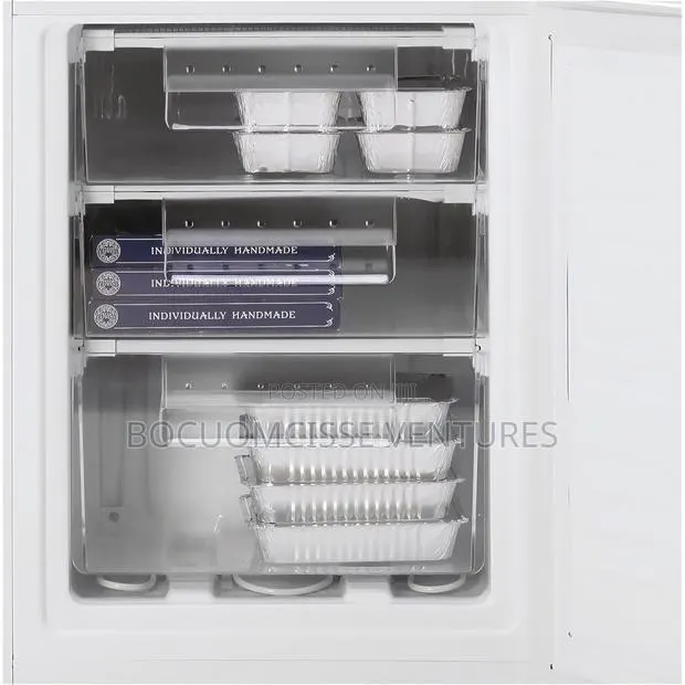 Candy Refrigerator Freezer · Photo 1