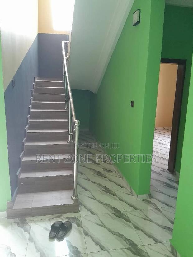4bdrm Duplex in Ofankor for sale · Photo 4