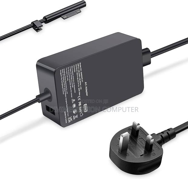 Microsoft Surface Pro Adapter Uk Used 65w · Photo 4