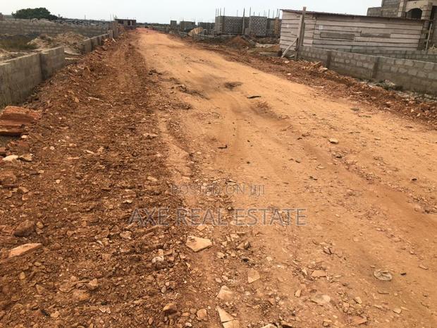 Half Plots >> Certified and Titled at Tema Community 25 · Photo 2