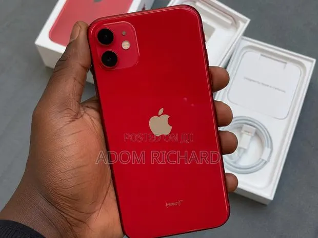 Apple iPhone 11 64 GB Red · Photo 1