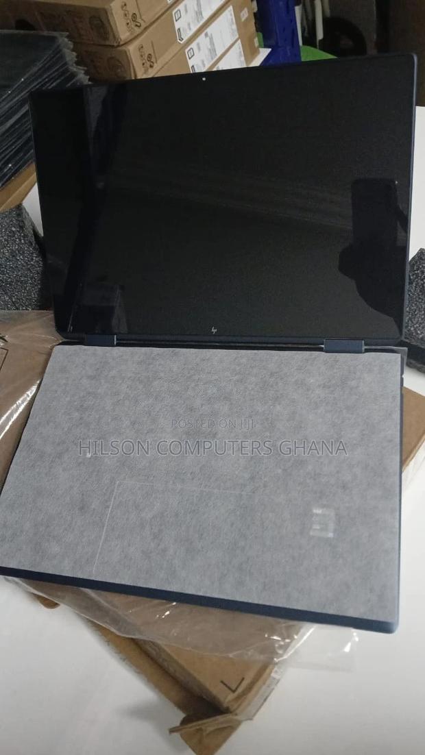 New Laptop HP Spectre X360 16GB Intel Core i7 SSD 512GB · Photo 4
