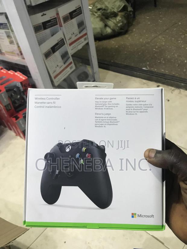 Brand New Xbox One S and X Controller · Photo 3