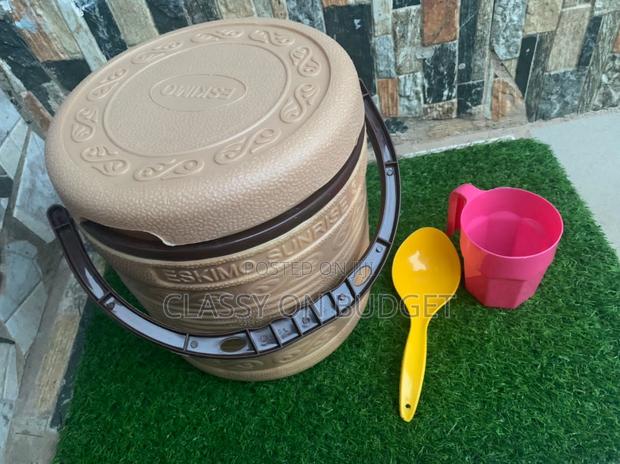 8L Eskimo Sunrise Ice Chest/ Food Storage- Warm /Cool · Photo 1