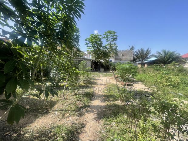 One Half Plot of Titled Plot for Land 4 Sale at Tse Ado · Photo 3