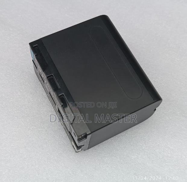 Powerextra NP-F970 Battery (7.4V 8800mah 65.12wh) · Photo 2