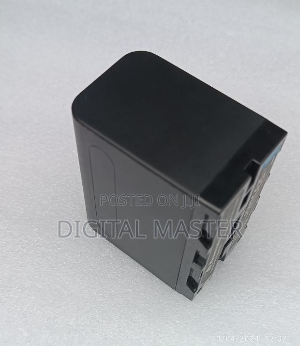 Powerextra NP-F970 Battery (7.4V 8800mah 65.12wh) · Photo 4